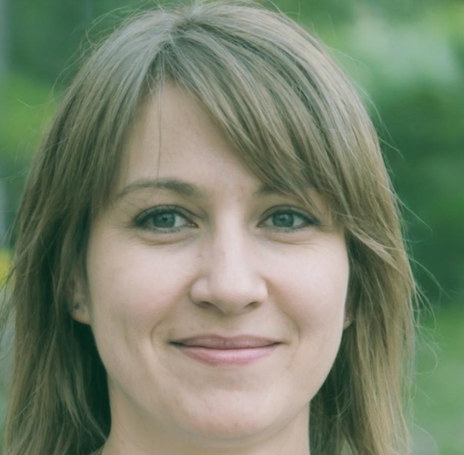 Portraitfoto von Katharina Ebner, Personalverantwortliche